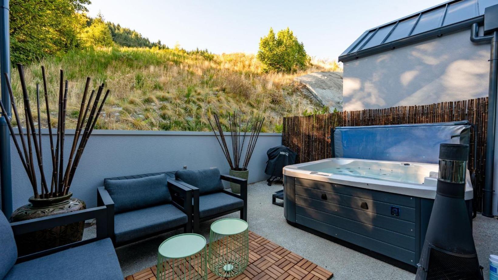 Villa The Tiers- Hot Tub- Ac- Bbq- Free Parking Distretto di Distretto di Queenstown Esterno foto